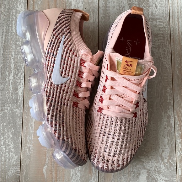 NWT Nike air Vapormax Flyknit 3 - Picture 2 of 9